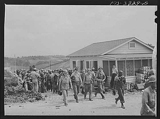Photo:Douglas Dam Tennessee 1940s TVA Workers Army Construction Camp