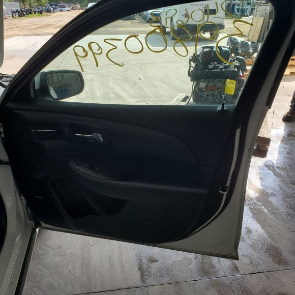 MALIBU    2015 Front Door Trim Panel 1022695