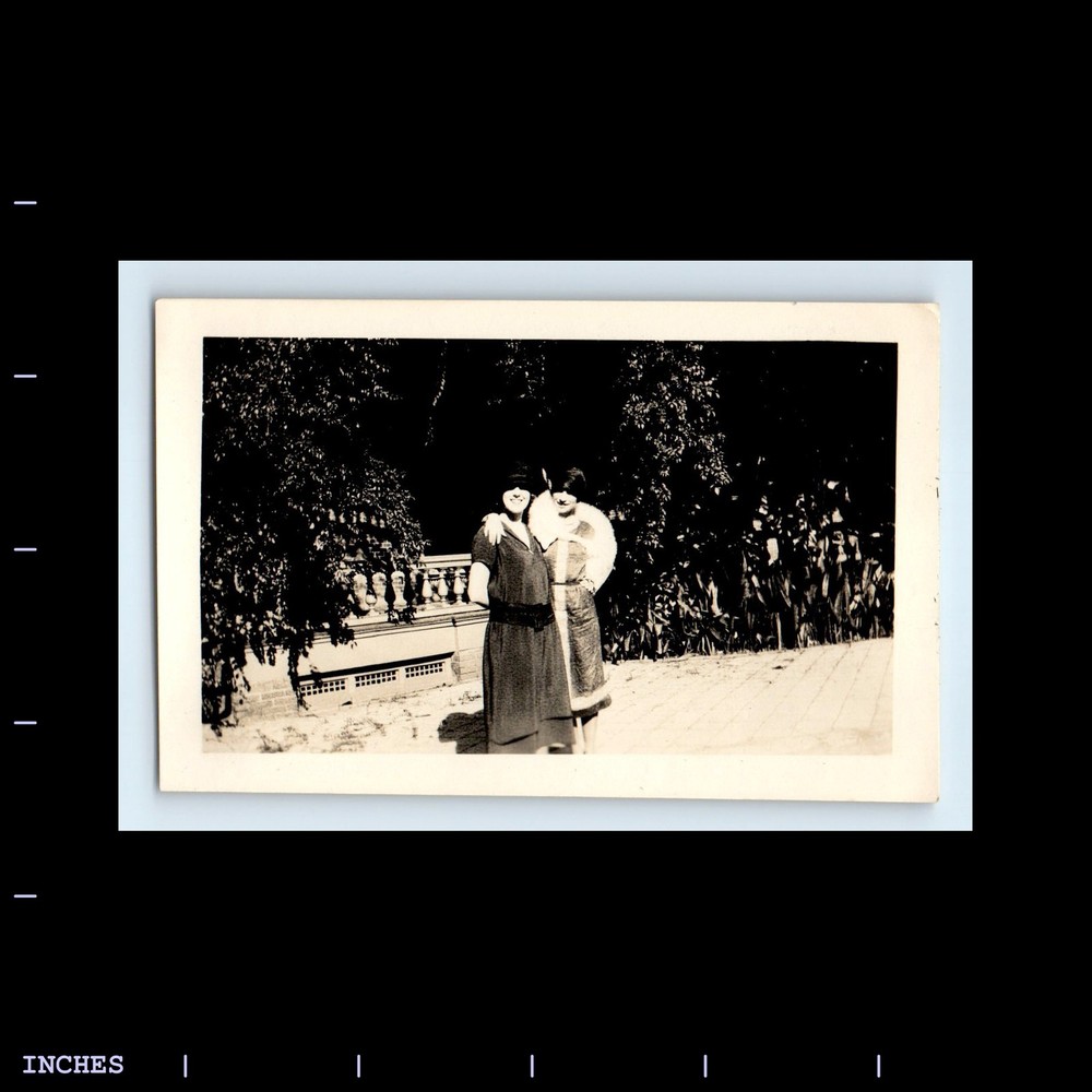 Old Vintage Photo AFFECTIONATE WOMEN STANDING OUTSIDE