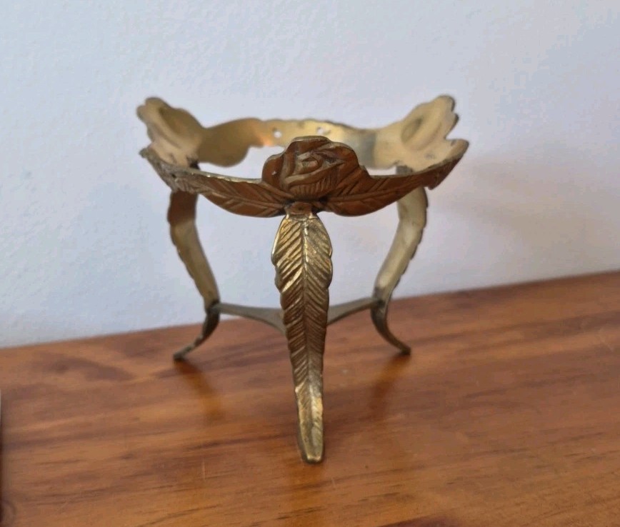 Ornate Floral Brass Bowl Tripod Stand Display