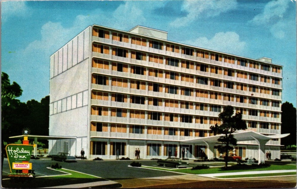 Holiday Inn Downtown New Haven CT Postcard Curteichcolor 1960s Vintage