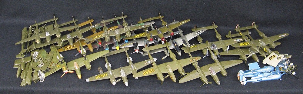 HUGE SALVAGE LOT OF Aurora Models 1/48 P-38 LIGHTNING BUILT UPS & PARTS