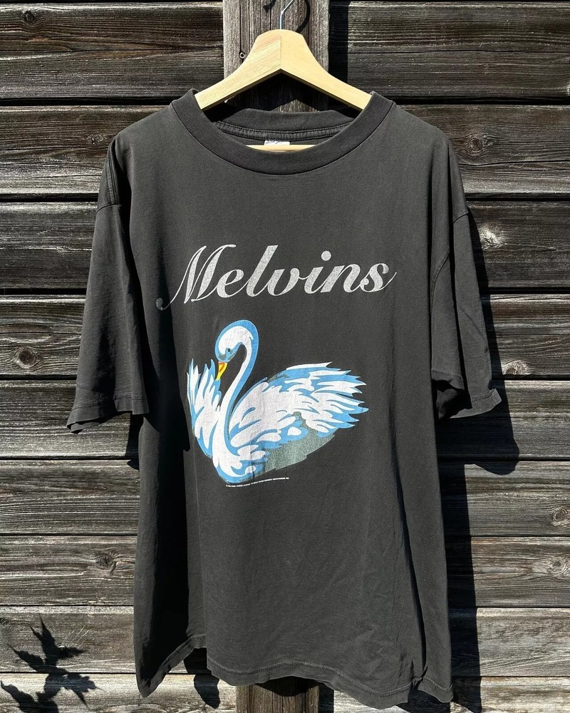 Remake 1994 Melvin’s ‘Stoner Witch’ Swan Black Unisex Tshirt Men Women S-5XL