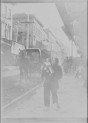 Photo:San Francisco Chinatown Amah Holding Child 1900s Street Scene