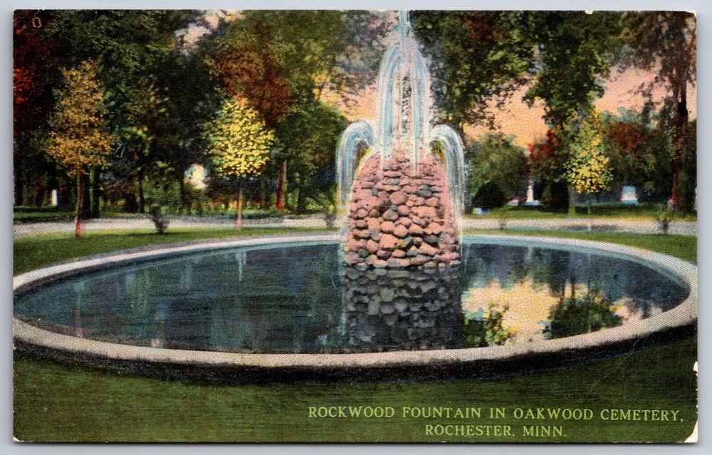 Rochester Minnesota~Rockwood Fountain Scene In Oakwood Cemetery~Vintage Postcard