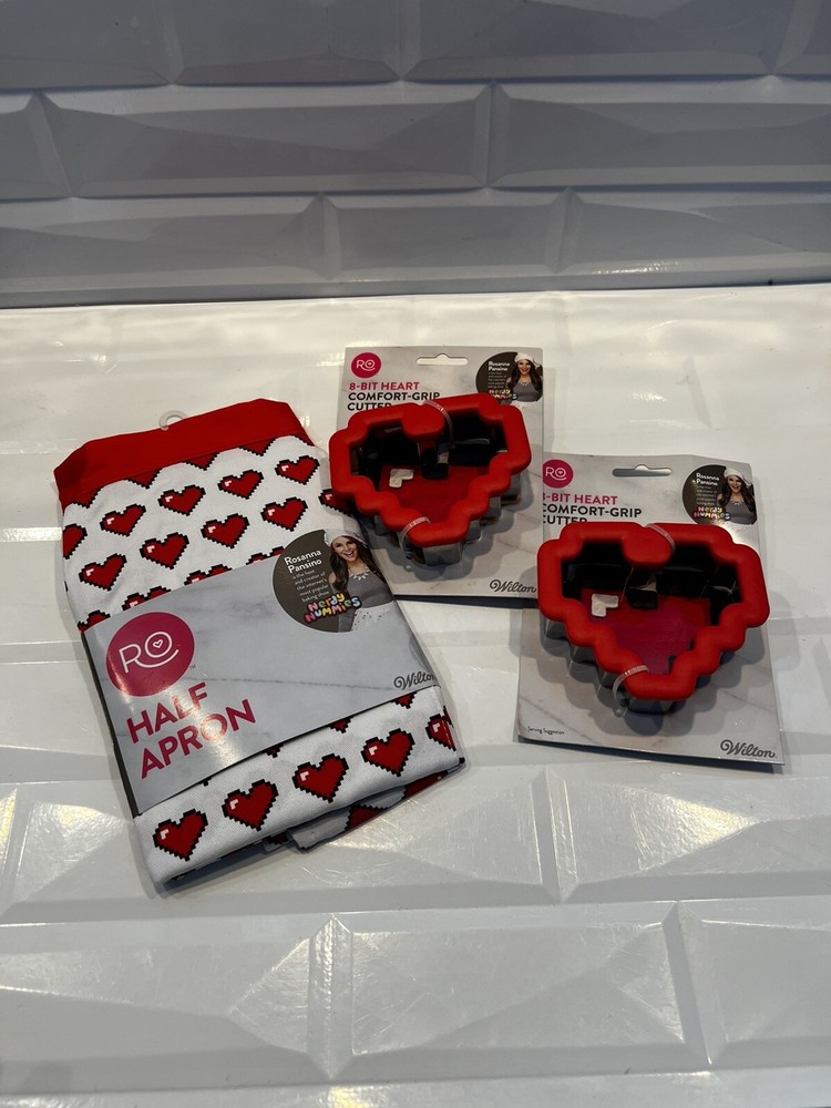 ROSANNA PANSINO APRON  by Wilton Cotton with Hearts & Cookie Cutters Valentine