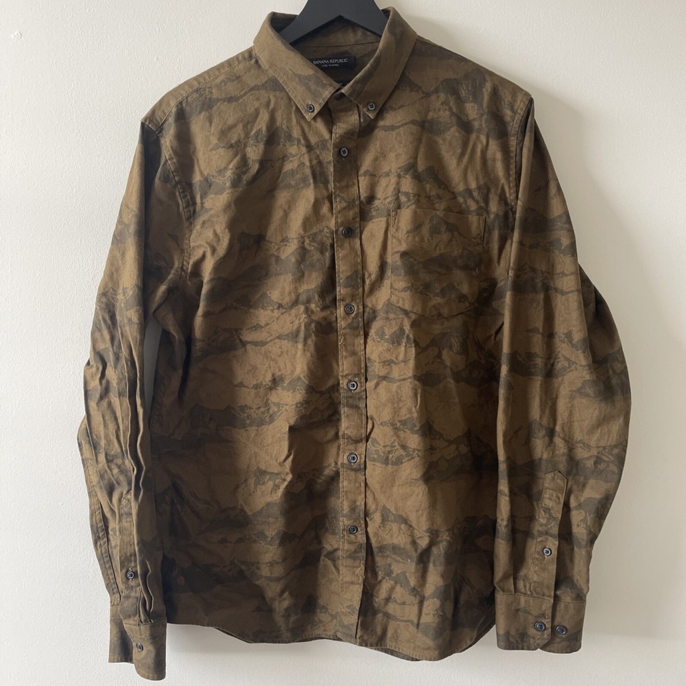 Banana Republic Luxe Flannel Mens Large Mountains Button Up Slim Untucked Shirt
