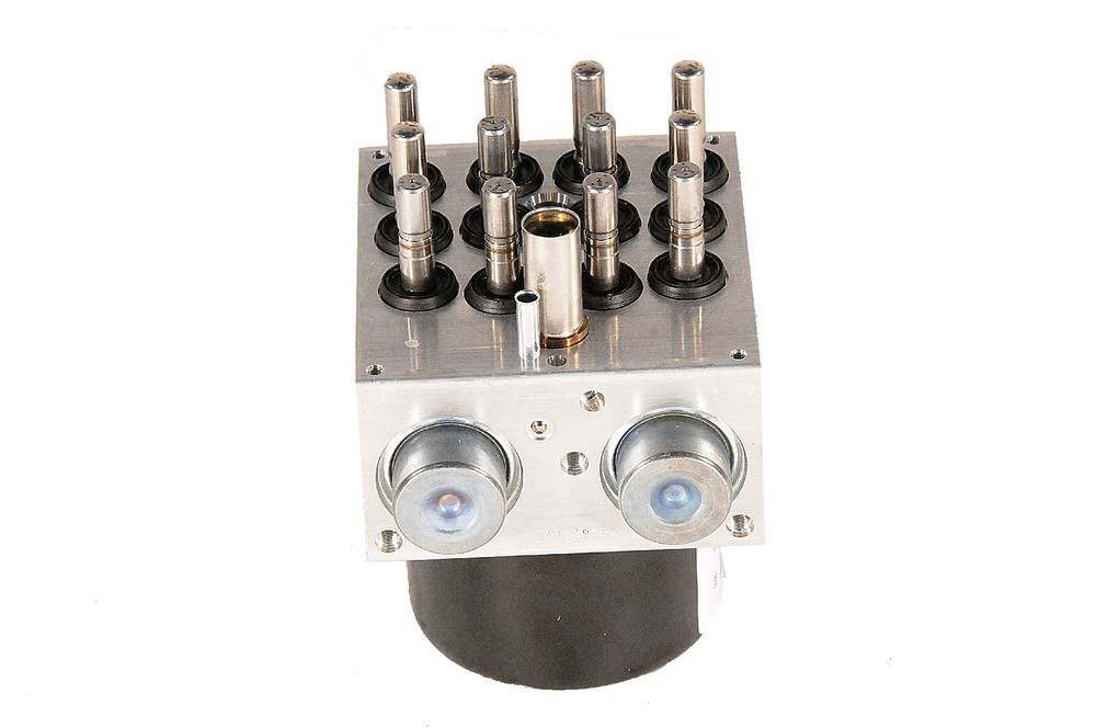 ABS Modulator Valve Replacement for Improved Braking Performance-image