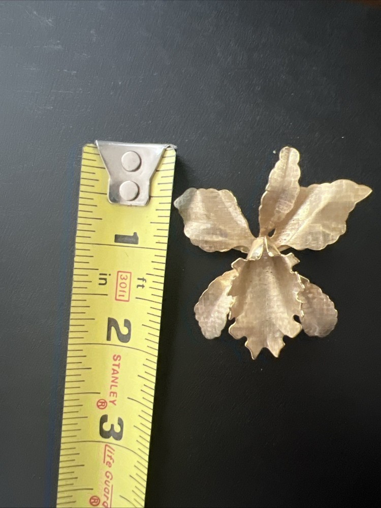 Vintage Flower Brooch