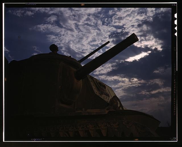 Photo:Fort Knox KY 1942 M-3 Tank Crew Training 75mm Gun Silhouette