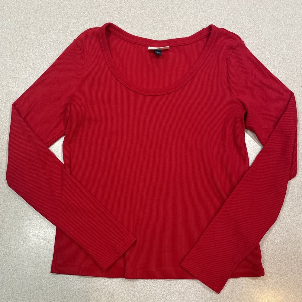 Universal Thread Red Long Sleeve Ribbed Women’s shirt, Size L
