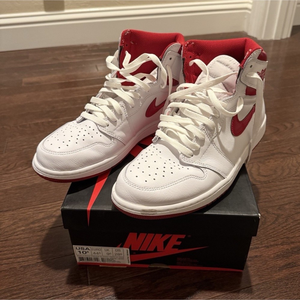 Nike Air Jordan 1 High OG White/Varsity Red Sneakers