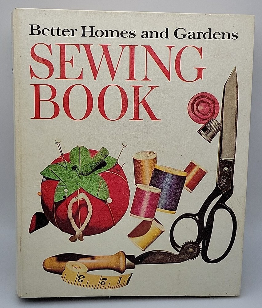 Vintage Better Homes and Gardens Sewing Book 1970 Hardcover - 5 Ring Binder