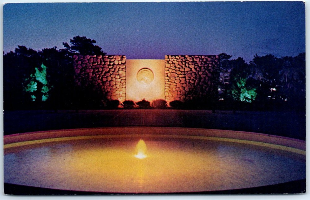 Postcard - John F. Kennedy Memorial - Hyannisport, Massachusetts