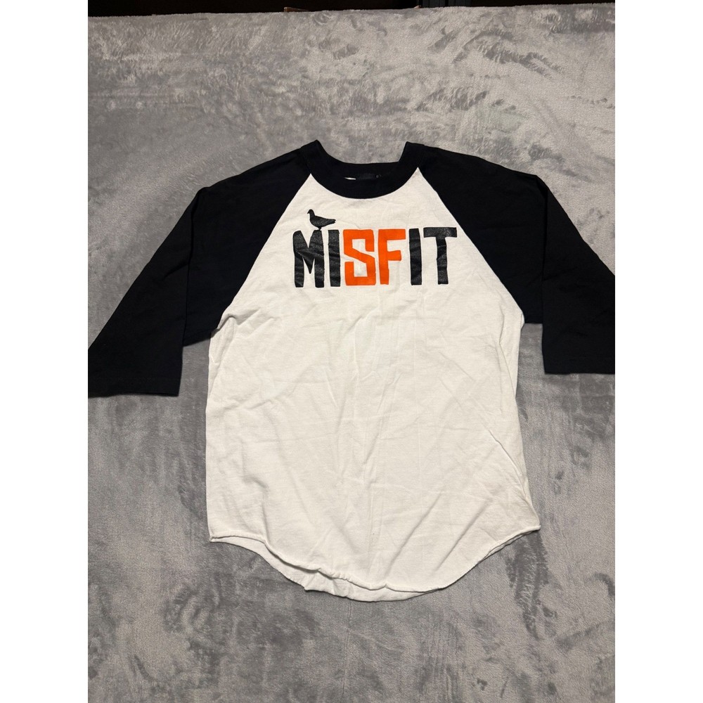 Adapt Misfit Raglan Shirt Mens Medium White Black 3/4 Sleeve San Francisco Tee