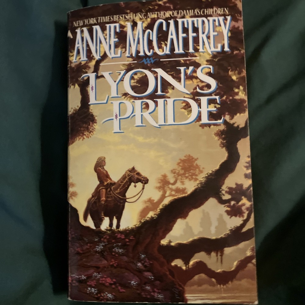 Anne McCaffrey Lyons Pride Paperback book 1995Ace Edition Sci-Fi Novel