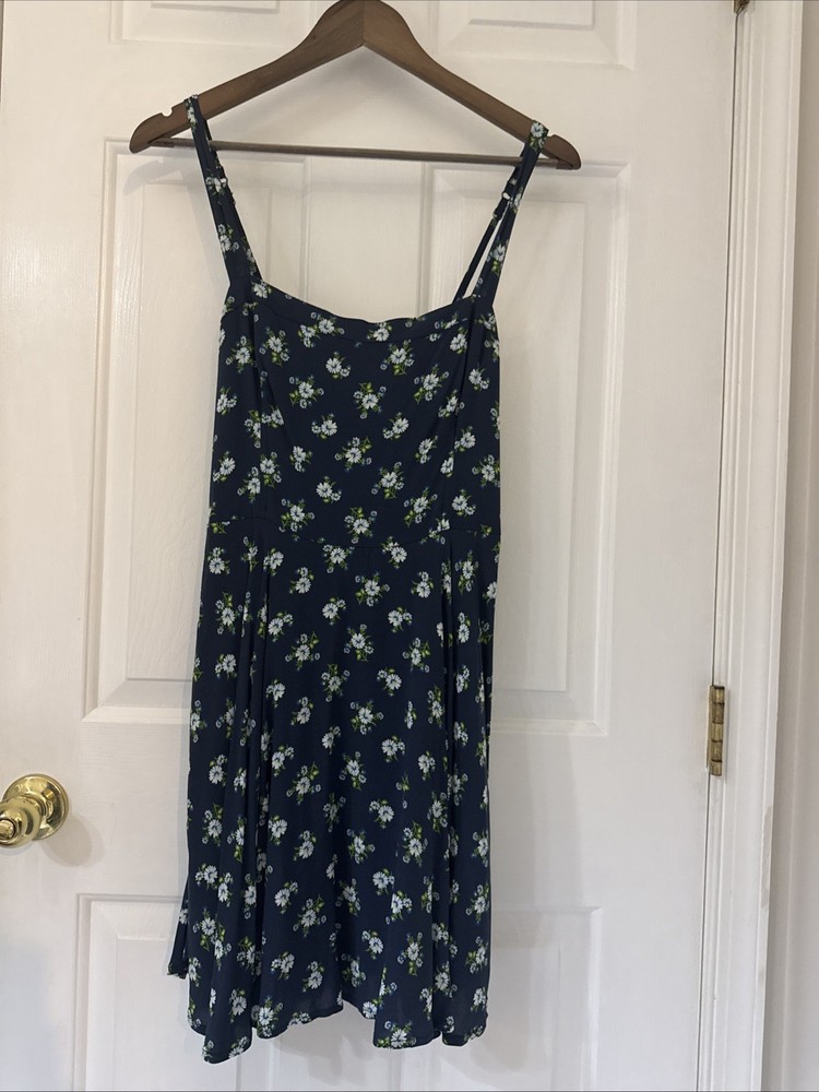 Abercrombie & Fitch Floral beautiful mini dress size medium