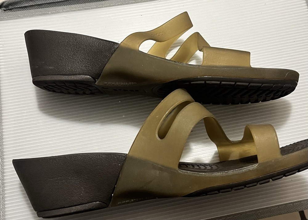 Crocs Women's Brown and Tan Slip On Sandals With Straps, Size 9