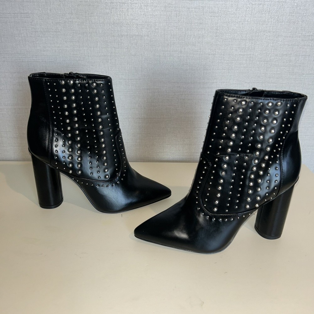 BCBGeneration Boots Womens 5B Black Studded  Block Heel Ankle Booties HOLLIS