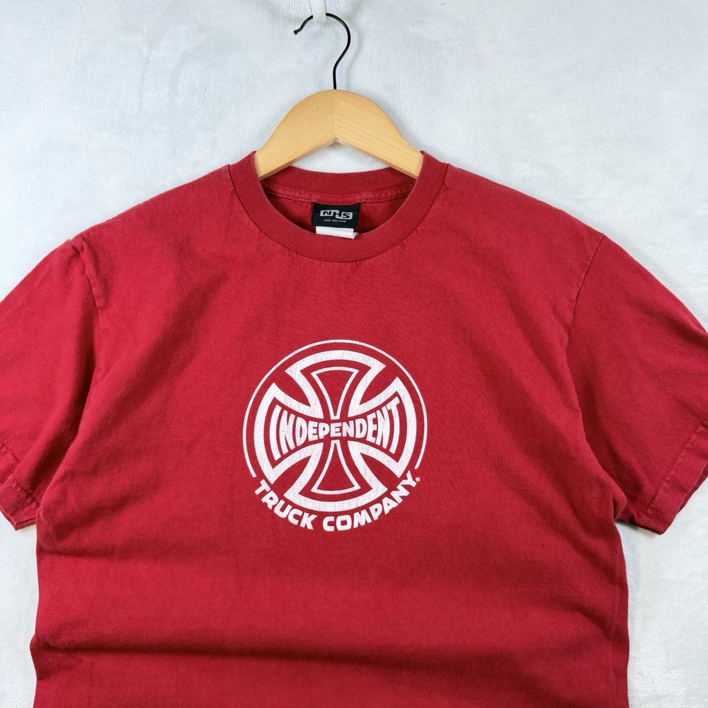 VTG Y2K Independent Truck Company Shirt Mens Medium Red Classic Logo Print NHS