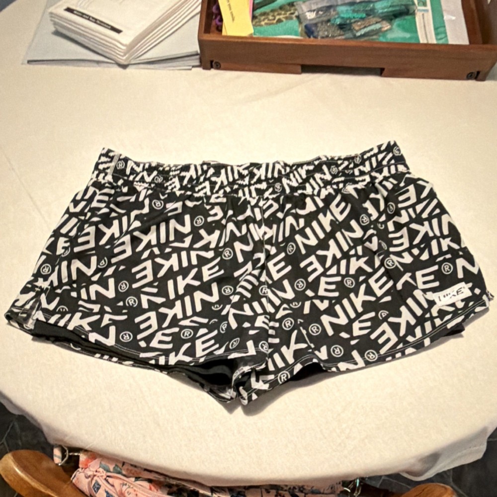 Nike Dri-FIT Men's Athletic Shorts Logo Print Black White Drawstring XL