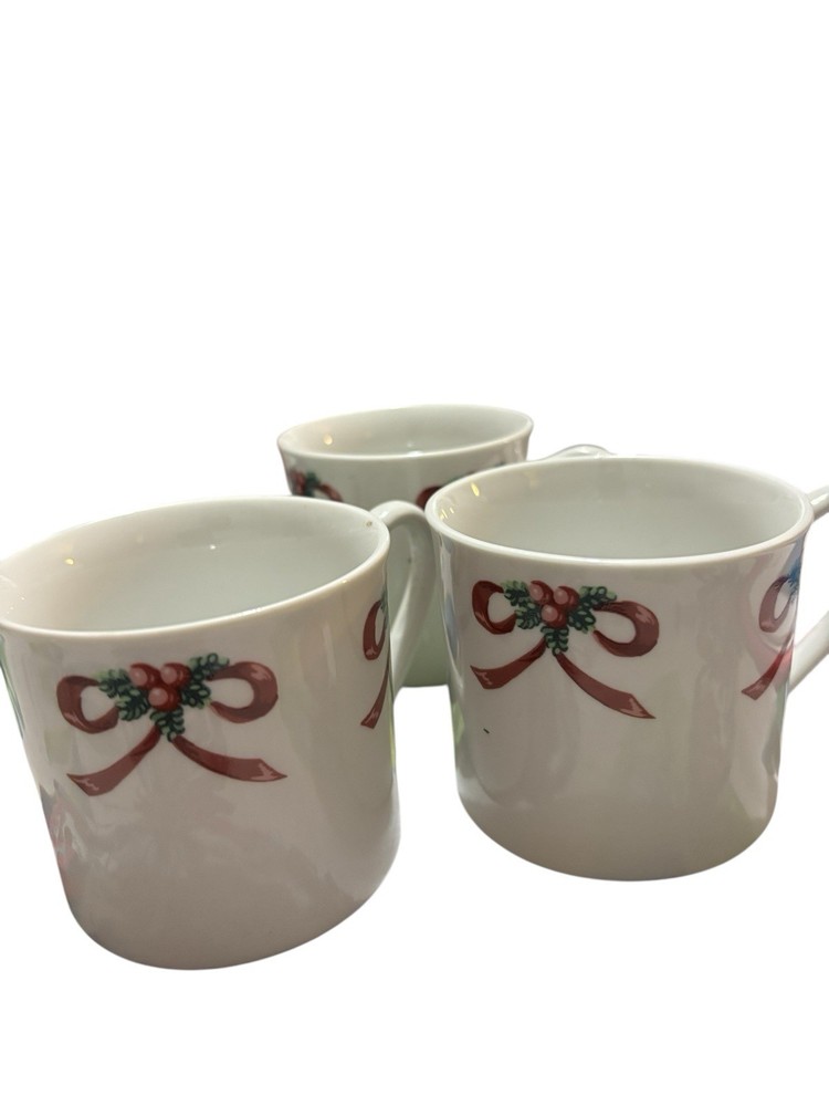 Gibson Everyday Christmas Mugs Red Ribbon Bow Holly Set Of 3 Holiday Coffee Cups