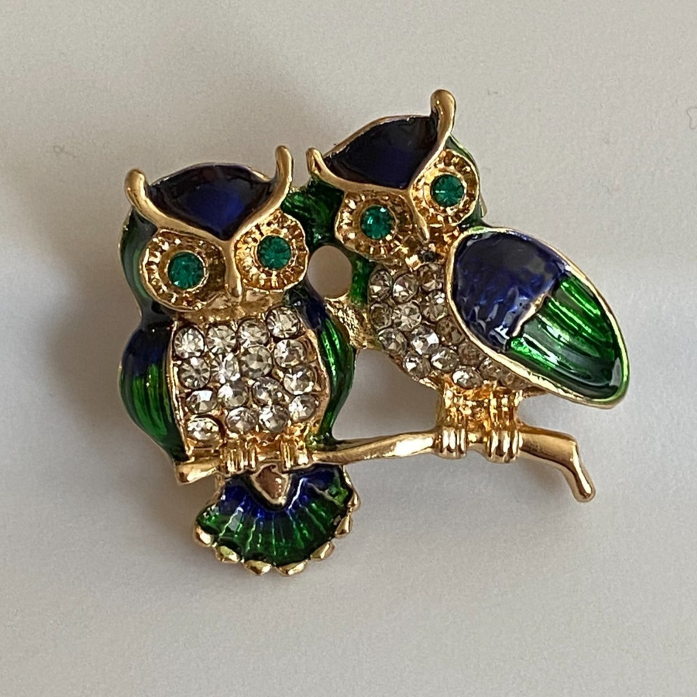 Vintage Owl Bird Rhinestone Brooch Pin Retro Enamel Bling 80s Gold Tone Green