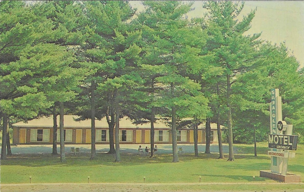 Vintage New York Chrome Postcard Sara-Glen Motel bet Saratoga & Glens Falls