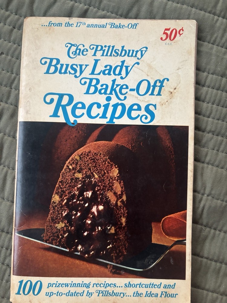 Pillsbury Busy Lady Bake-Off Recipes 17th Annual Prizewinning Cookbook Paperback