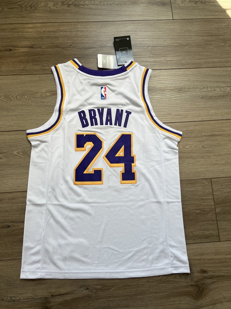 Jersey Kobe bryant #24. Youth Small White LA Lakers