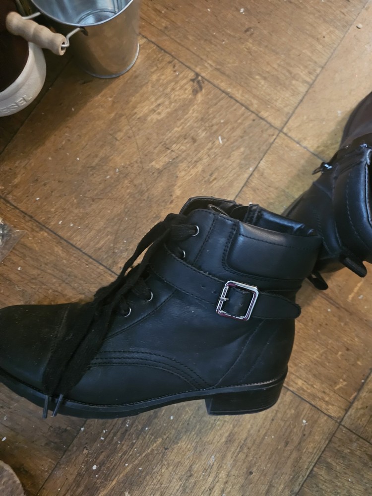 Steven Madden Black Boots Size 9 Women's Fashion Footwear