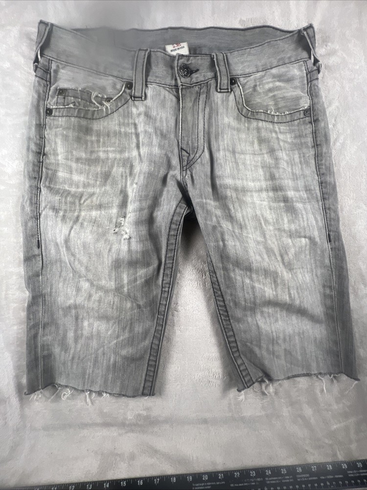 True Religion Jean Shorts Bobby  Distressed Size 32 Gray  Relaxed Cut Off Denim