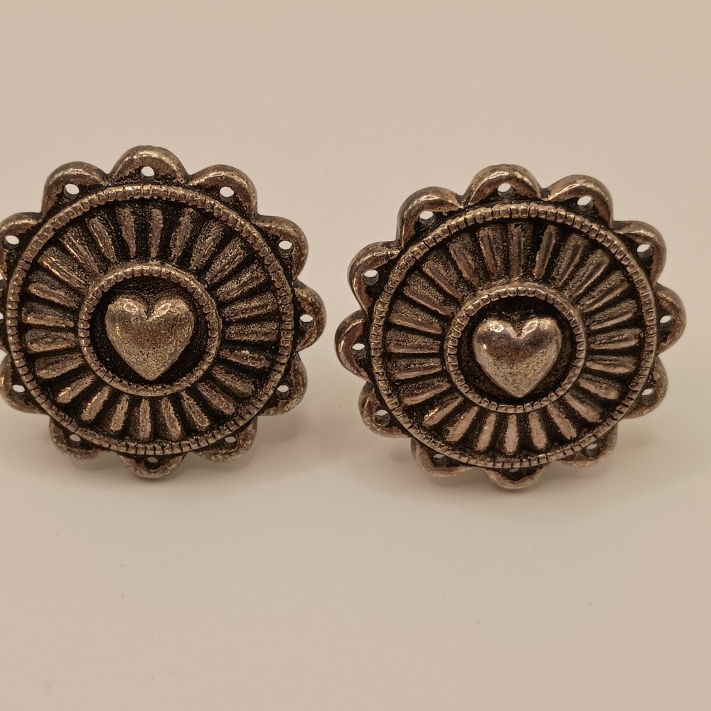 Vintage Southwest Sunburst Silver Tone Heart Concho Post Stud Earrings