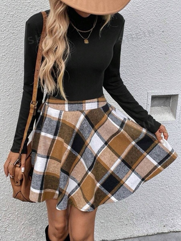 SHEIN Women’s Plaid Umbrella Skirt