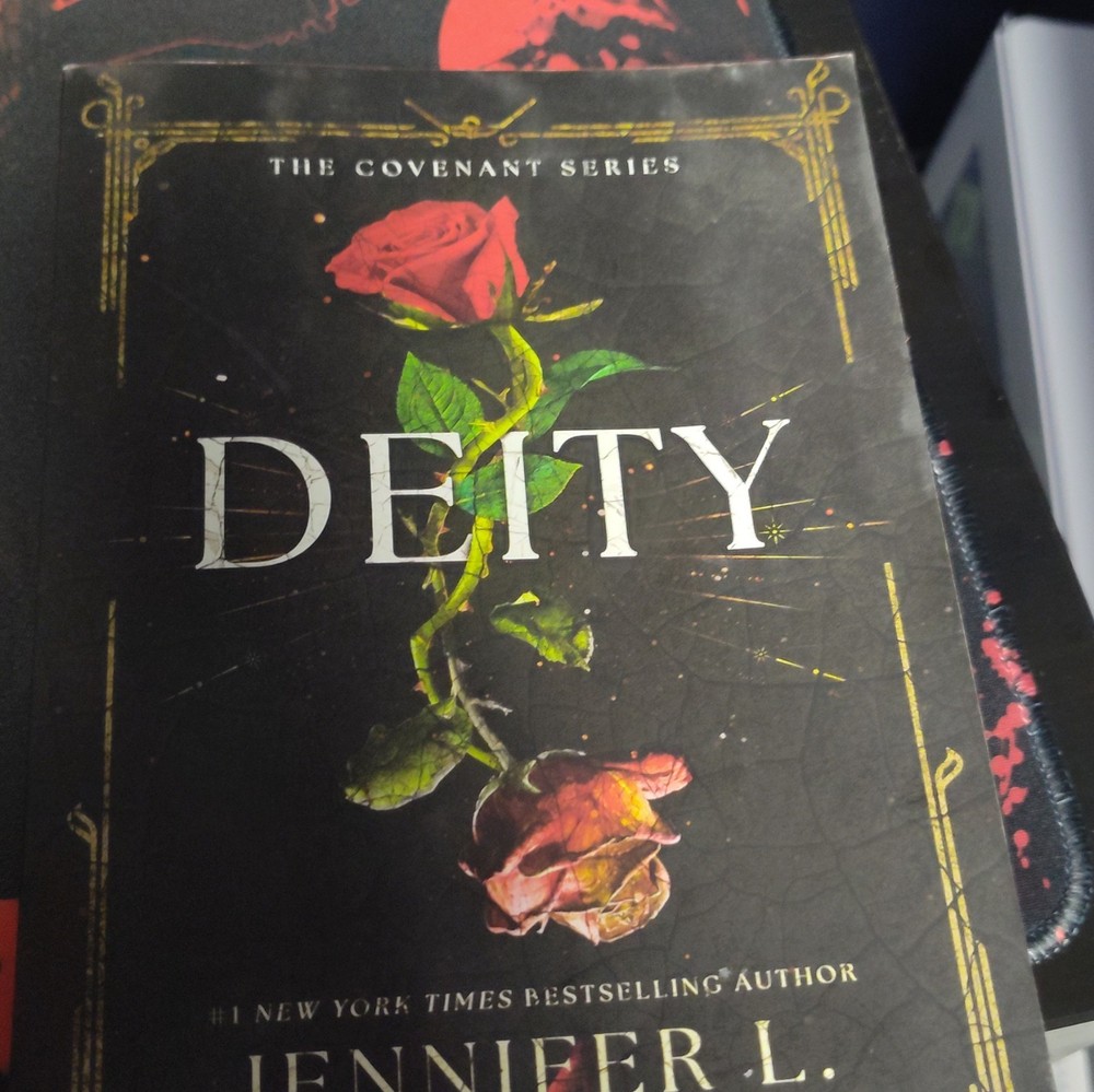 Jennifer L. Armentrout Deity (Covenant Ser. Vol 3) YA Fiction Paperback 2024