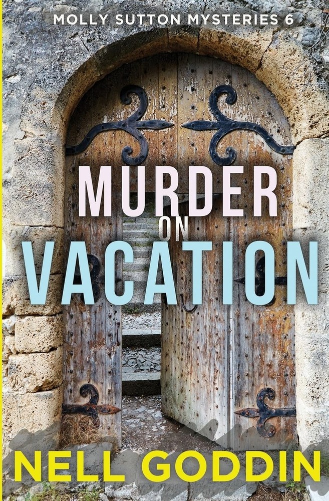 Murder on Vacation (Castillac Mysteries)