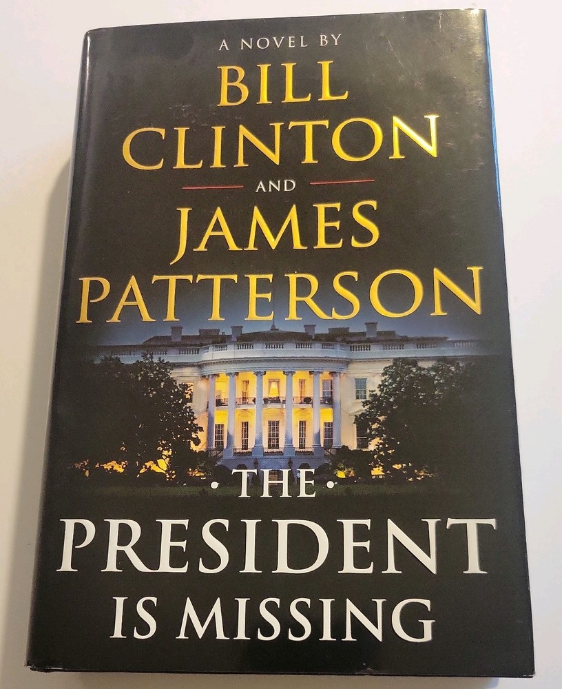Bill Clinton James Patterson The President Is Missing Large Print Hardcover