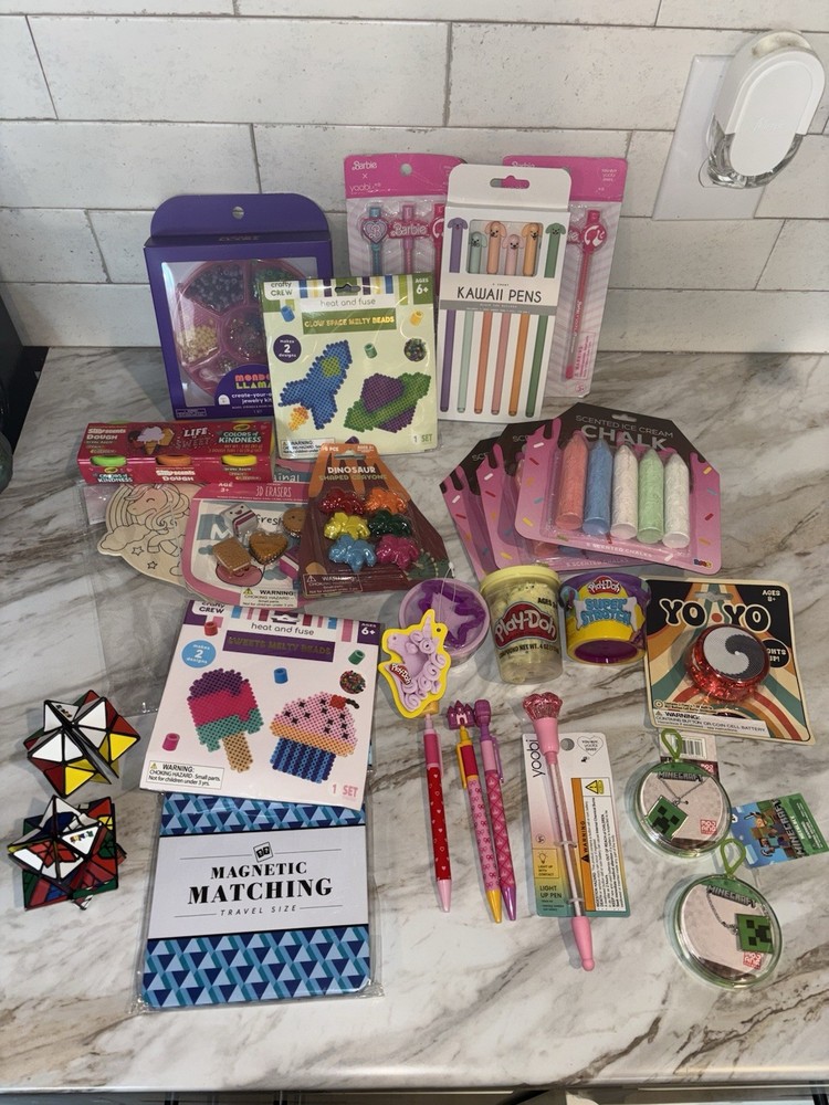 NEW- Toy Lot- 25 Items- Treasure Box- Teachers-Easter- Valentine’s School