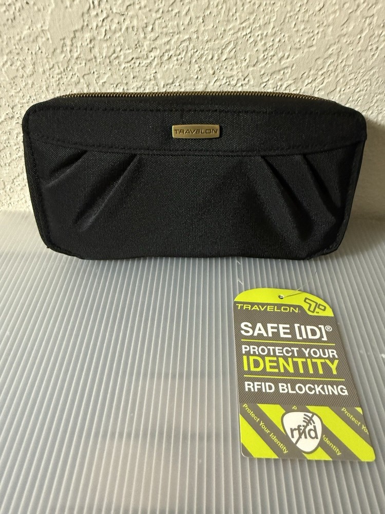 Travelon Women's Safe ID Zip Around Black Wristlet Wallet with RFID Blocking NWT