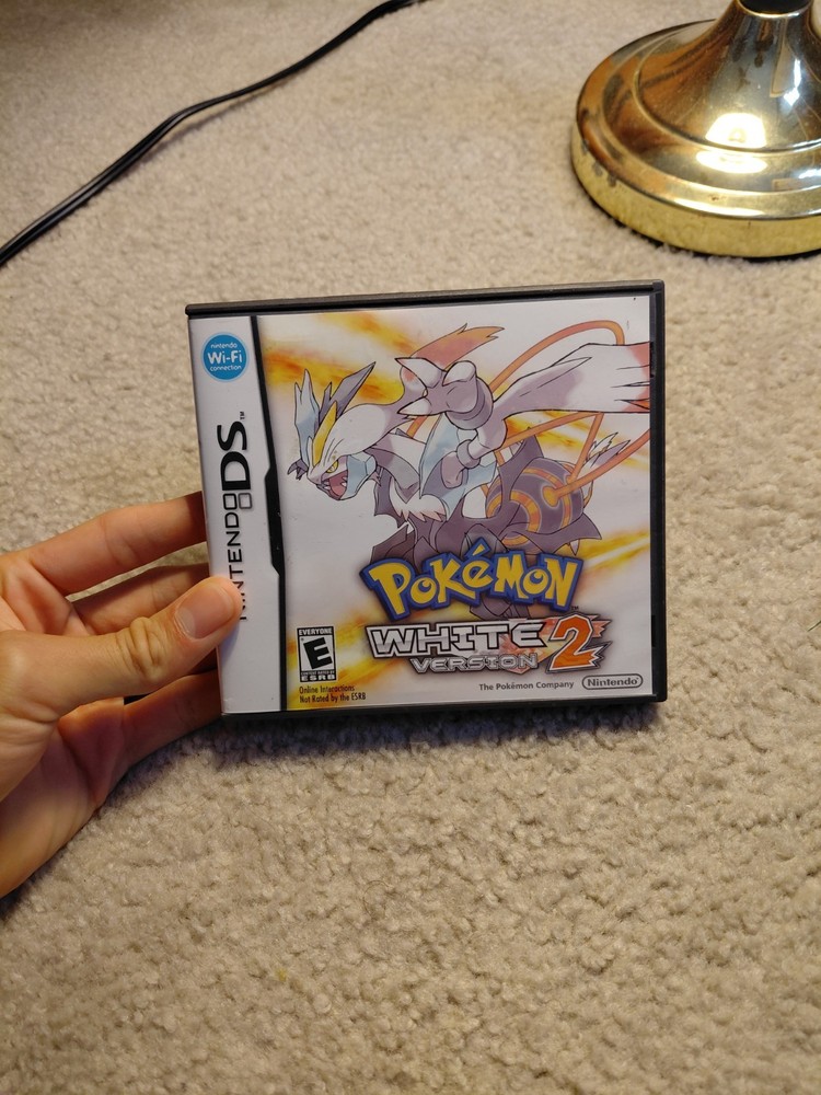Nintendo Pokémon White Version 2 (2012) Nintendo DS w/ Manual, NO GAME INCLUDED