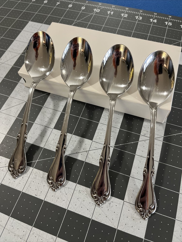 Oneida LTD Wm A. Rogers USA Sutton Place Stainless Oval / Soup Spoon Set Of (4)