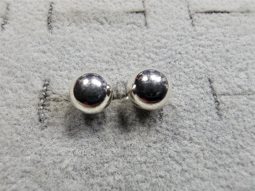 Grandma Grabe's Beautiful Vintage 925 Sterling Silver Ball Stud 1.79G Earrings
