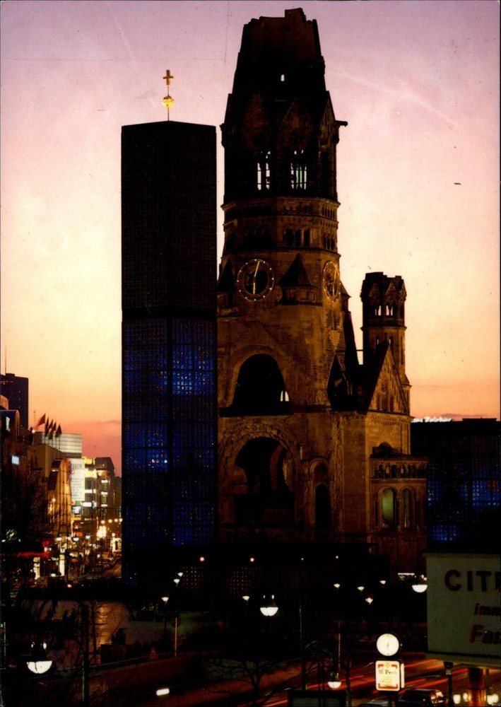 Kaiser Wilhelm Gedachtnis Kirche Berlin vintage postcard a175