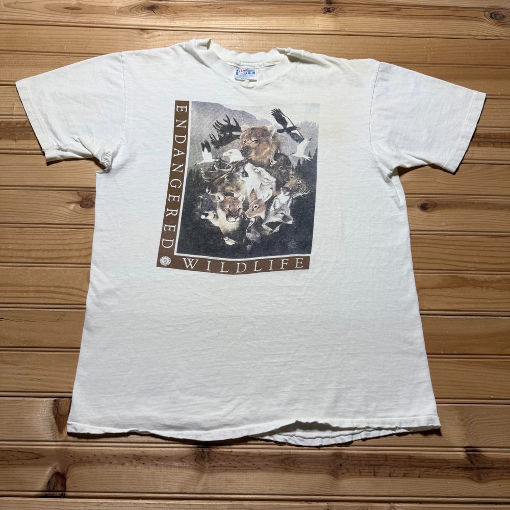 Vintage 90s Hanes Endangered Wildlife Nature Animals Graphic T-Shirt USA - Large