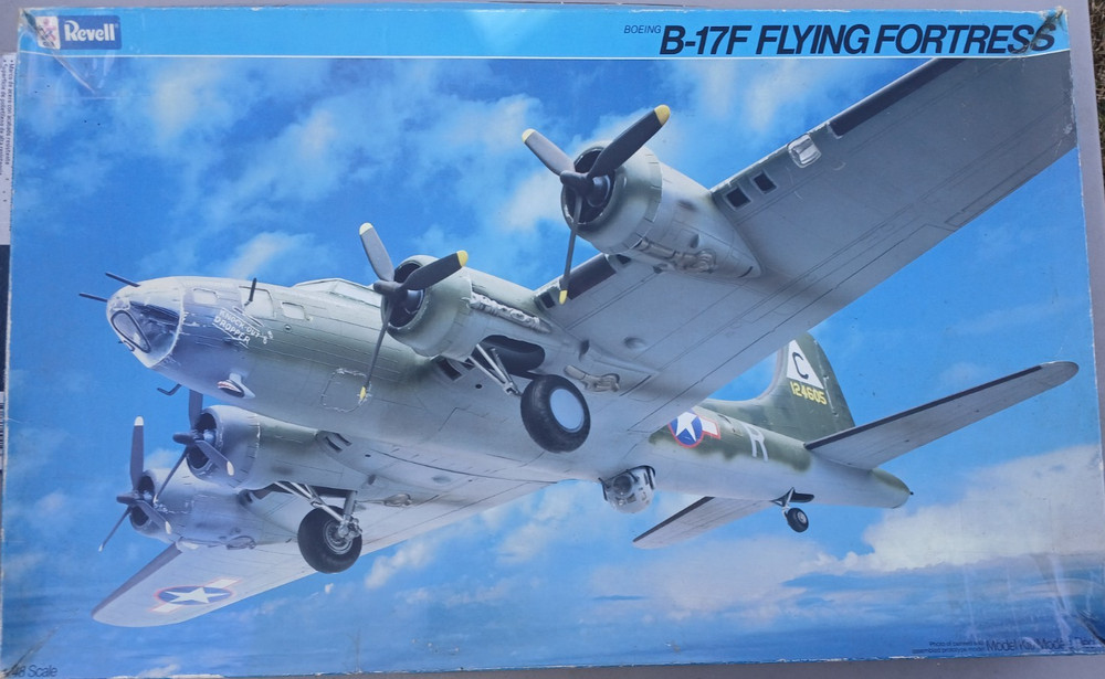 Revell 1/48 B-17F Memphis Belle 4757
