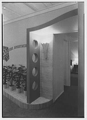 Sachs Quality Furniture Inc., New York City., business at 150th and 3rd Ave.