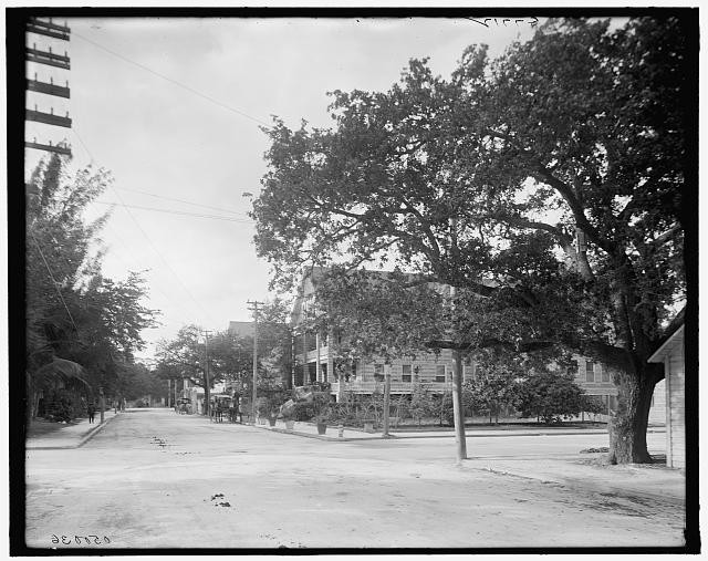 Photo:Miami, Fla., Avenue C and Fort Dallas Hotel