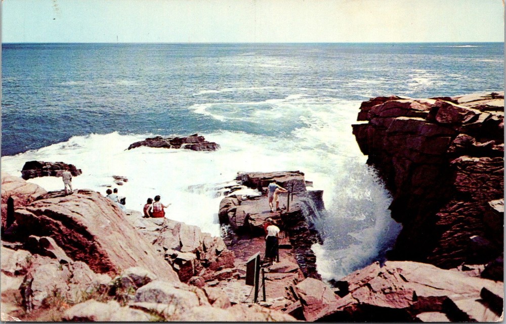 Postcard - Thunder Hole, Acadia National Park, Mt. Desert Island, Bar Harbor, Me