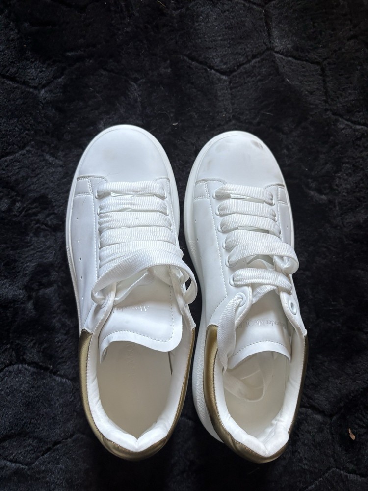 Alexander McQueen  Casual Sneaker, White/Gold size 41 EU 8 US
