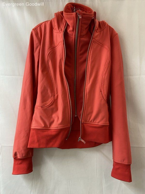 Lululemon Women's Red Long Sleeve Uba Hooded Full-Zip Softshell Jacket Size 6